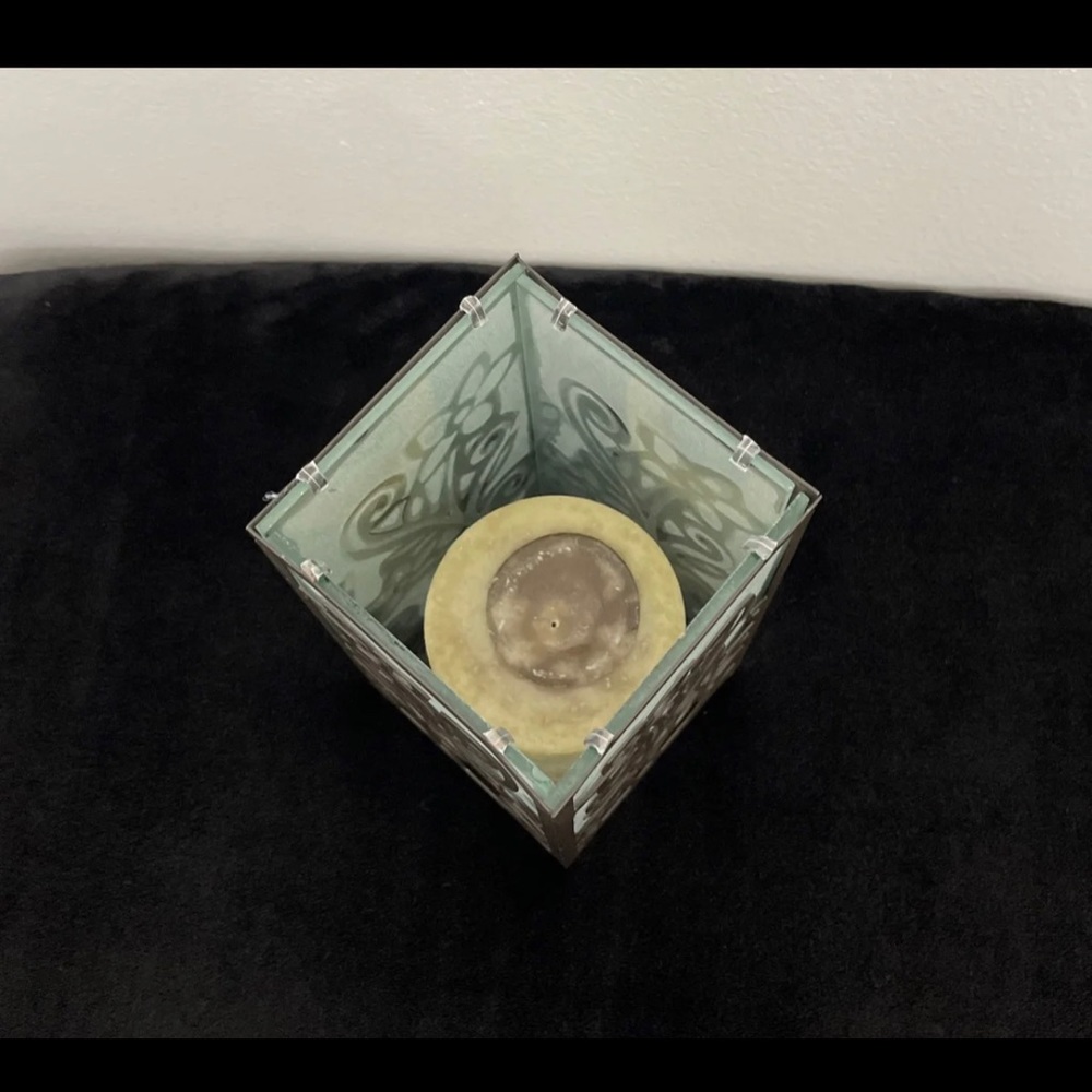 EUC Candle Holder/Frosted Glass - Picture 4 of 5